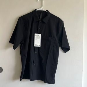 Lululemon men’s collar shirt